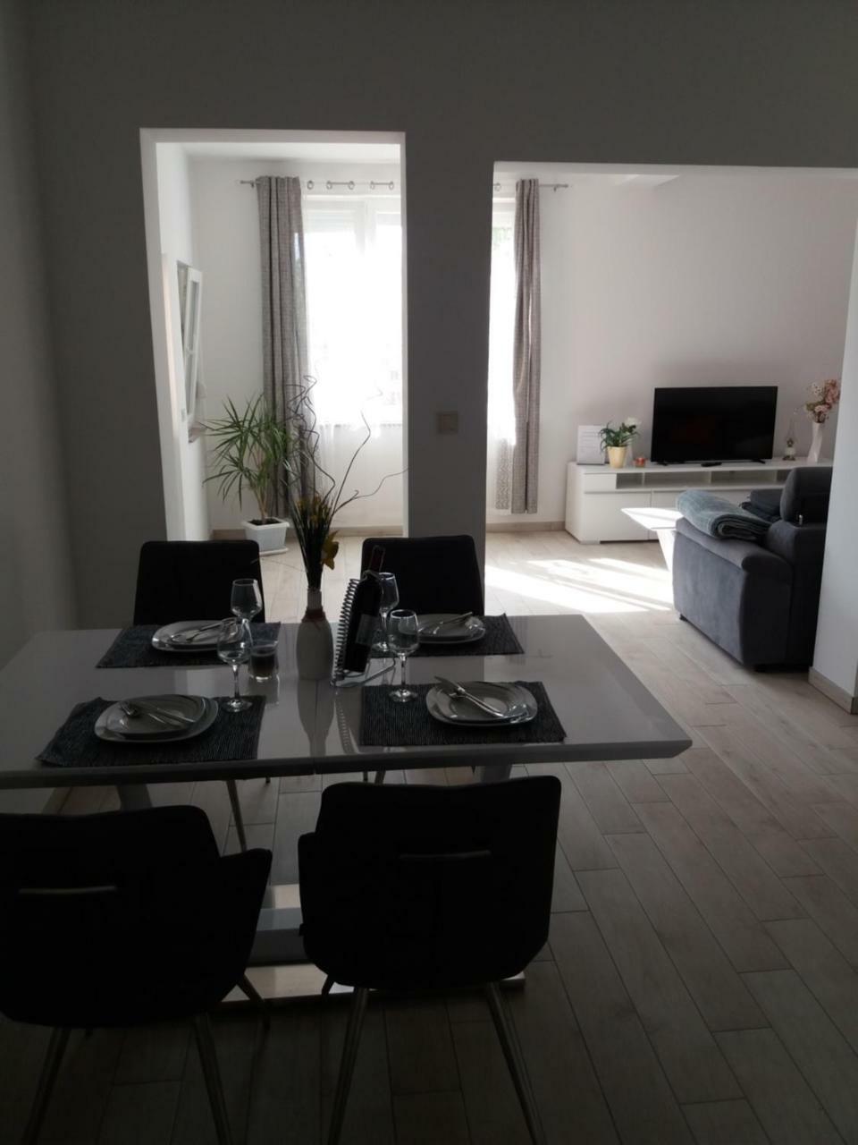 Lanelu Apartman روغوزنيكا المظهر الخارجي الصورة